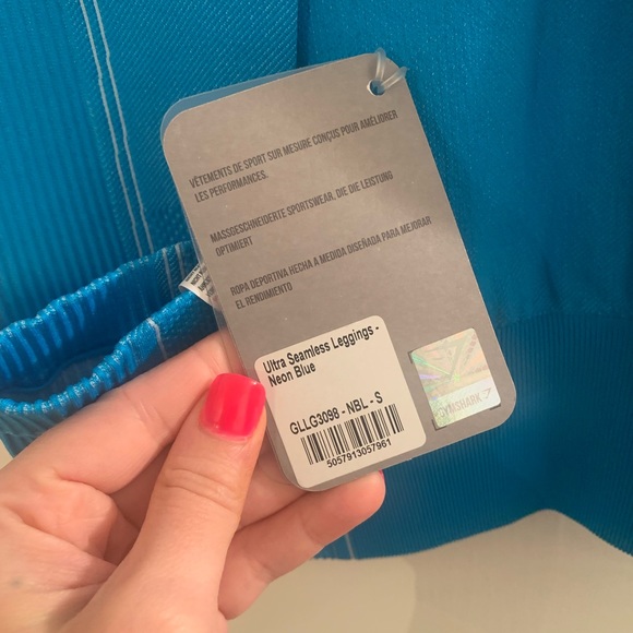 Gymshark ultra seamless leggings new with tags size small neon blue - Picture 3 of 3